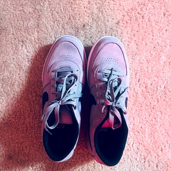 Nike men’s 9.5, worn once gray/black - Picture 8 of 8